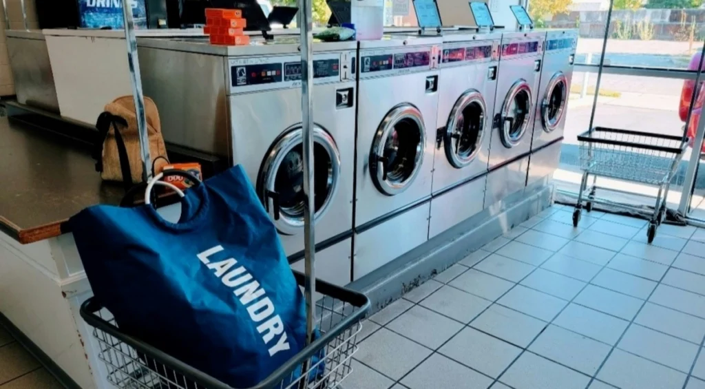 A picture of a laundromat commonly used by van lifers for weekly laundry.