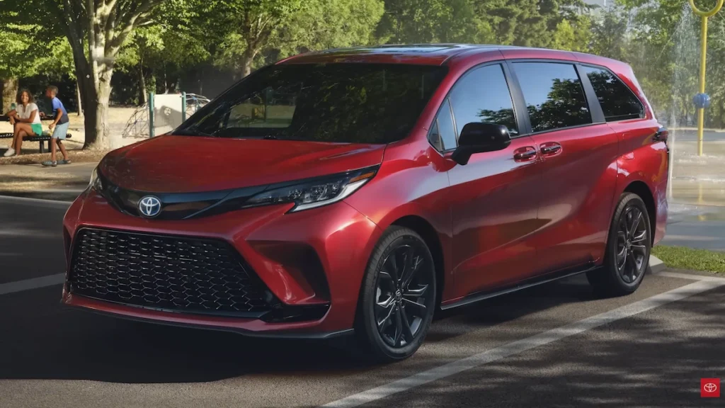 A photo of 2025 Toyota Sienna.